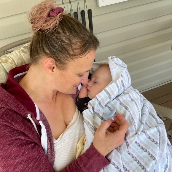 Meet your Posher, Olivia - Picture 1 of 1